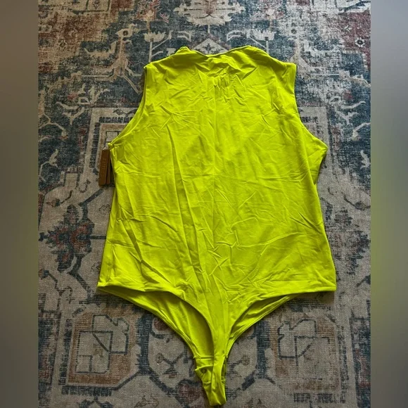 SKIMS Neon Lime Fits Everybody Bodysuit NEW Green Highlighter - Picture 6 of 10